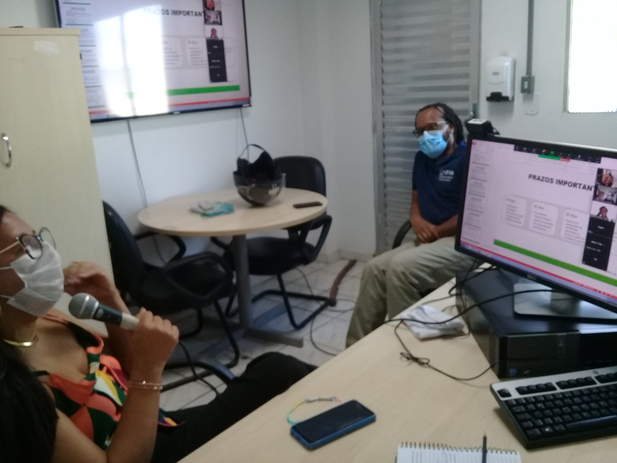 Reunião online na sala do CEP