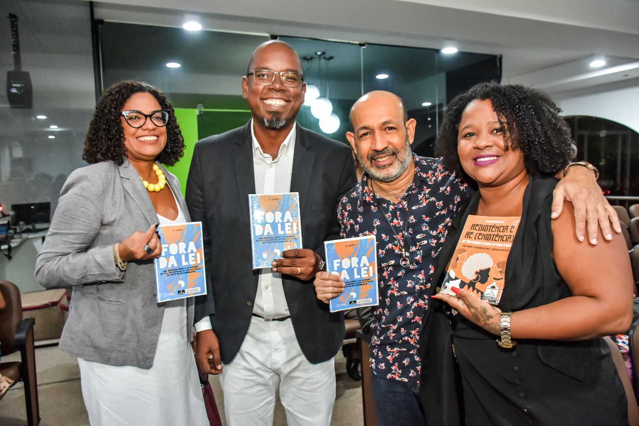 Profa. Maria do Carmo Rebouças Prof. Richard Santos Coordenadores do GP PNC com os autores Prof. Epaminondas Castro e Thalita Reis Pesquisadores do GP PNC